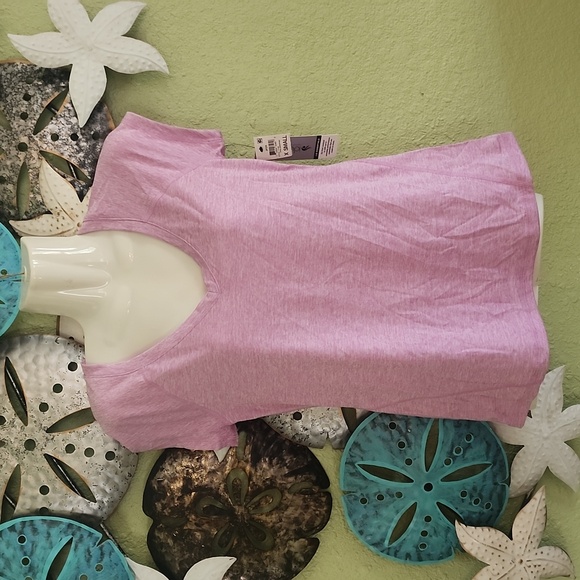 New Vneck tshirt - Picture 1 of 8